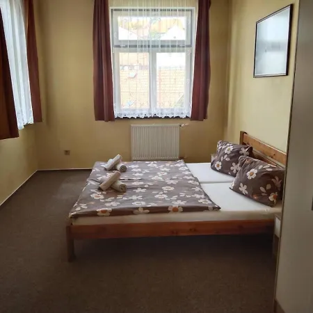 Jaro Hotel 3*